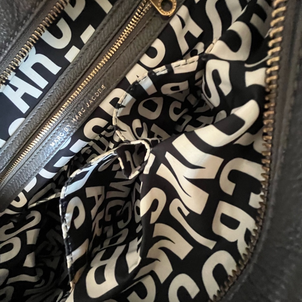Marc Jacobs Gray Shoulder Bag - Picture 7 of 13